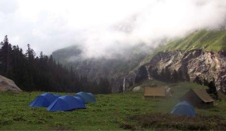 Day7:- Mantalai Lake to Base Camp Parvati Valley (14800 ft 6hours)