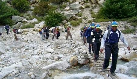 Day 4- Dayara Bugyal – Barnala – Barsu (Trek 09 Kms/04 hrs) Barsu – Haridwar (drive 220 Kms/07 hrs approx)