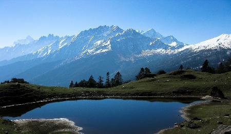  Day 5:  Ghangharia â€“ Govindghat (Trek 14 Kms/ hrs) Govindghat - Joshimath (Drive 22 Kms)
